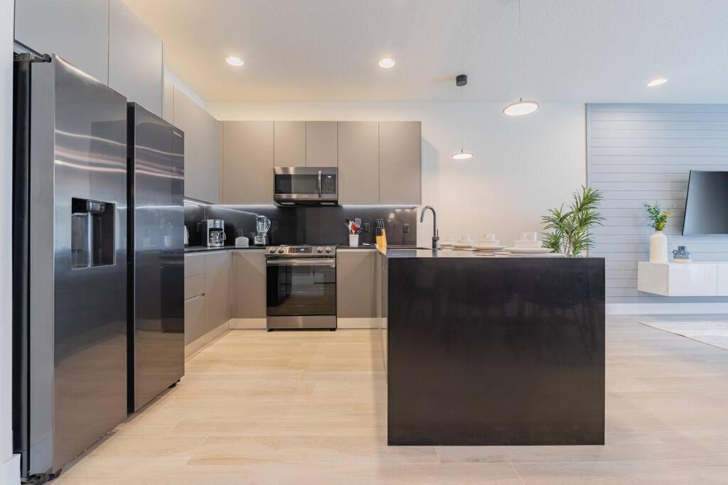 Вилла **Brand New** Luxurious Decor Townhouse With Private Pool Hit17145 Орландо Экстерьер фото