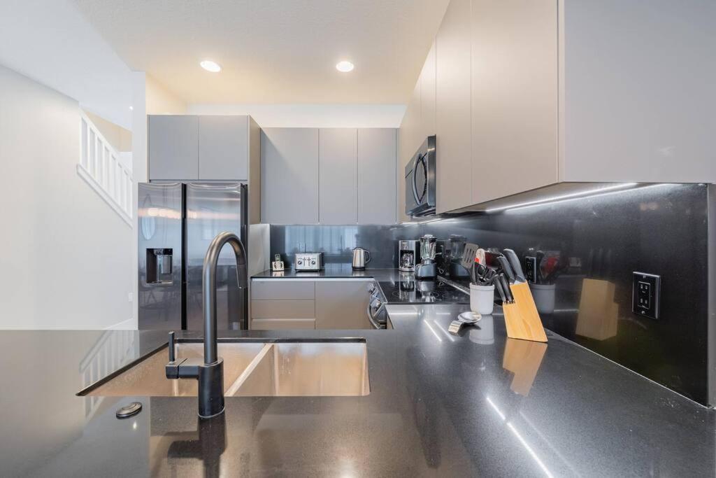 Вилла **Brand New** Luxurious Decor Townhouse With Private Pool Hit17145 Орландо Экстерьер фото